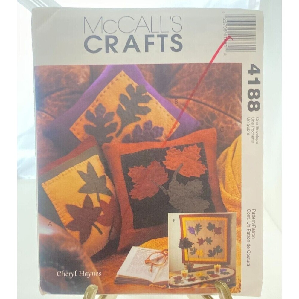 #4188 McCalls Crafts Mini Quilt Table Runner and Pillows Sewing Pattern